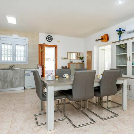 Encanto Iv By Interhome וילה