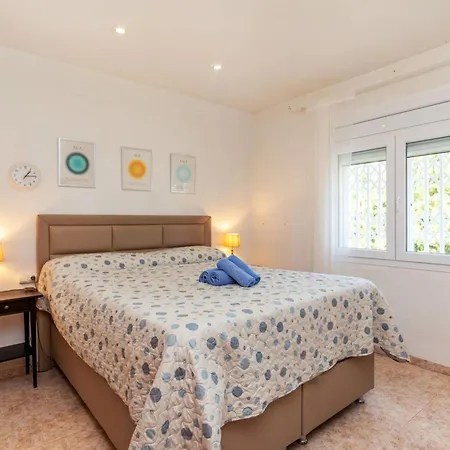 Encanto Iv By Interhome *