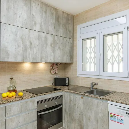 Encanto Iv By Interhome